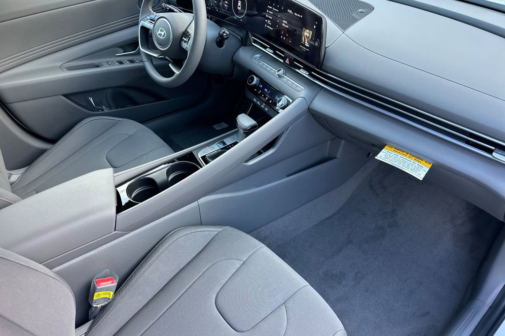 New 2026 Hyundai Elantra Sport image 12