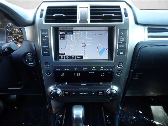 Used 2021 Lexus GX 460 Luxury w/ Accessory Package AWD/4WD image 17