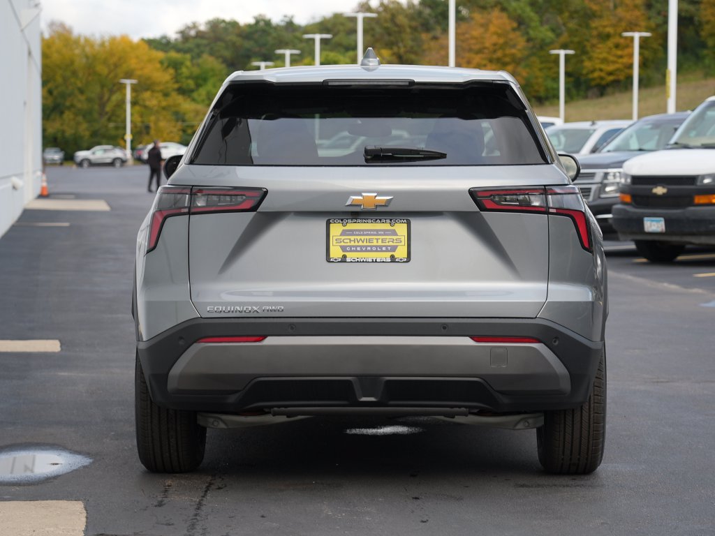 New 2027 Chevrolet Equinox LT w/ Convenience Package II AWD/4WD image 5
