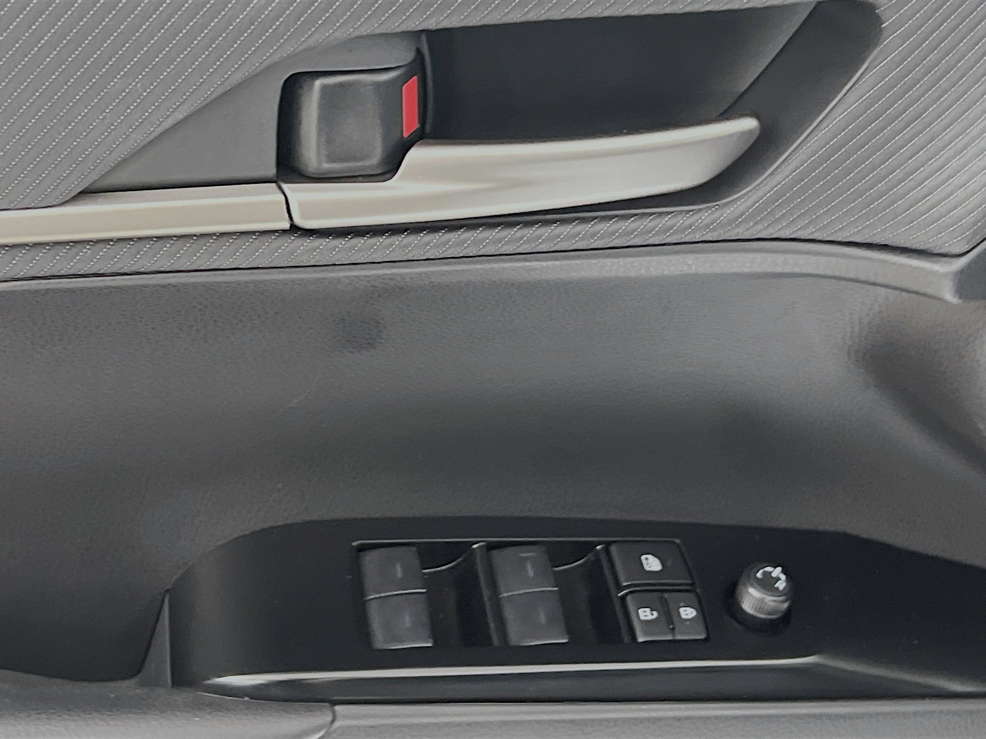 Used 2026 Toyota Camry SE w/ Multimedia Upgrade Package FWD image 17