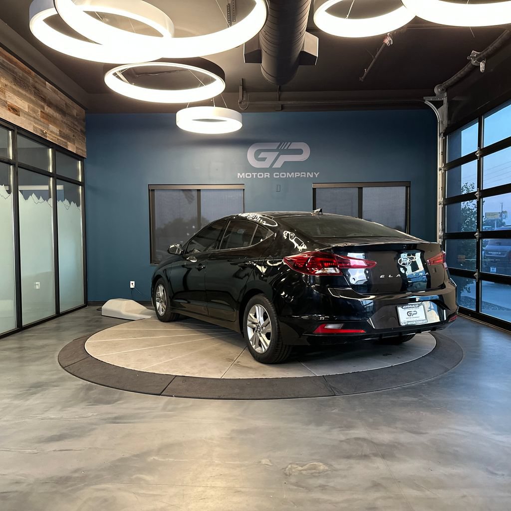 Used 2020 Hyundai Elantra Value Edition w/ Cargo Package (C1) FWD image 5