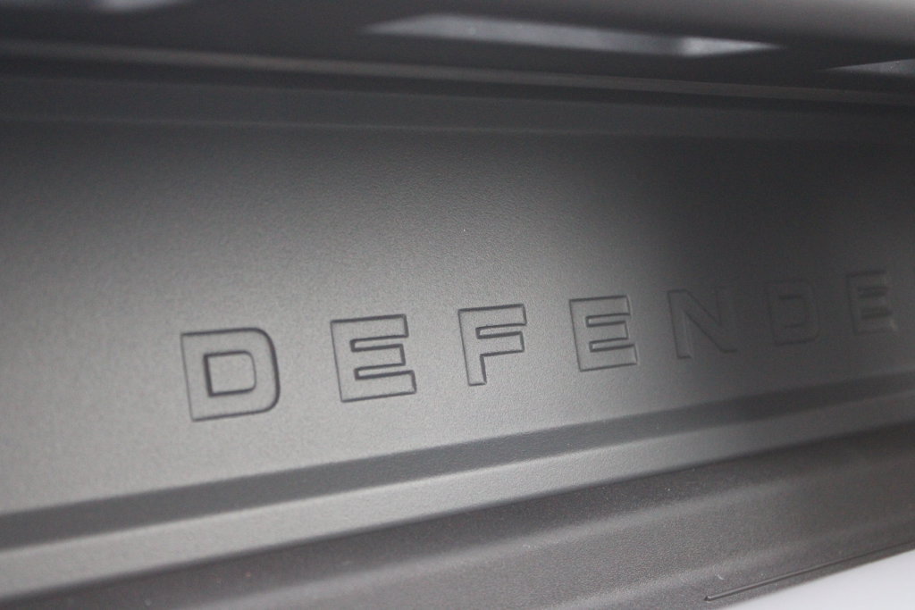 New 2026 Land Rover Defender 110 X-Dynamic SE AWD/4WD image 23