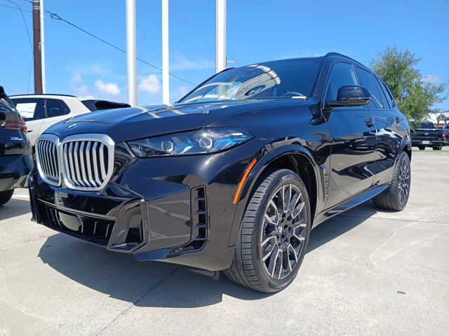 New 2026 BMW X5 xDrive40i w/ M Sport Package AWD/4WD image 3