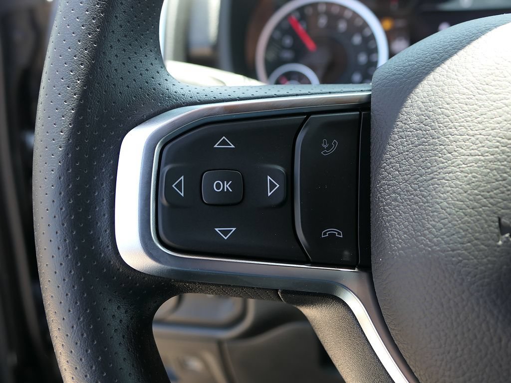New 2026 RAM 1500 Express AWD/4WD image 13