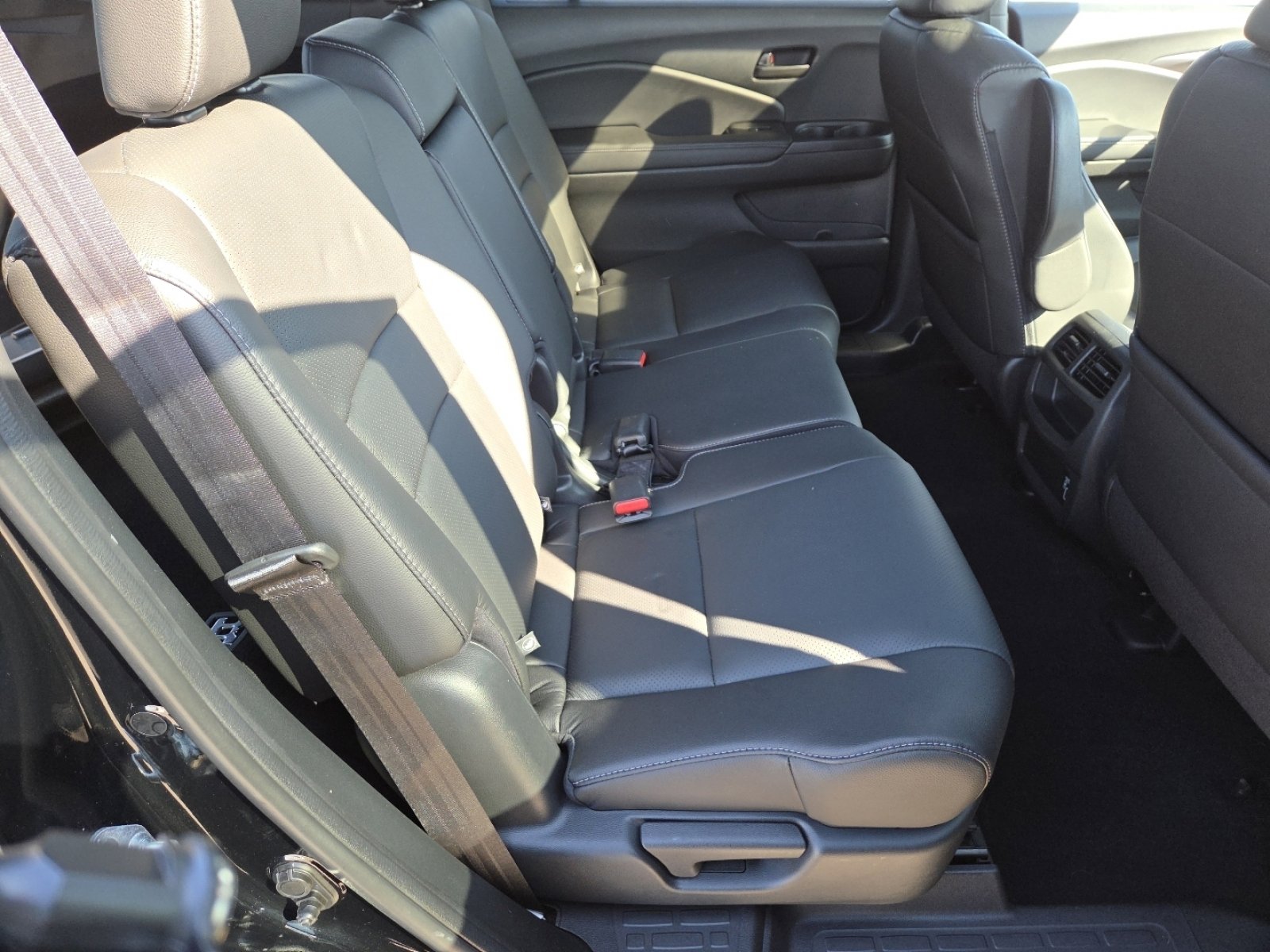 Used 2022 Honda Passport EX-L image 22