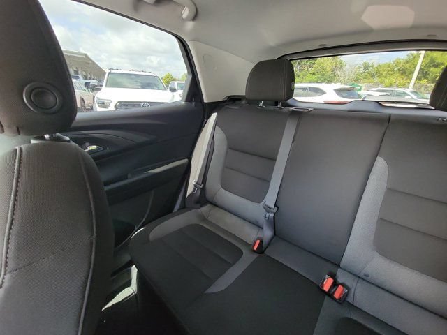 Used 2021 Chevrolet TrailBlazer LT w/ Convenience Package FWD image 4
