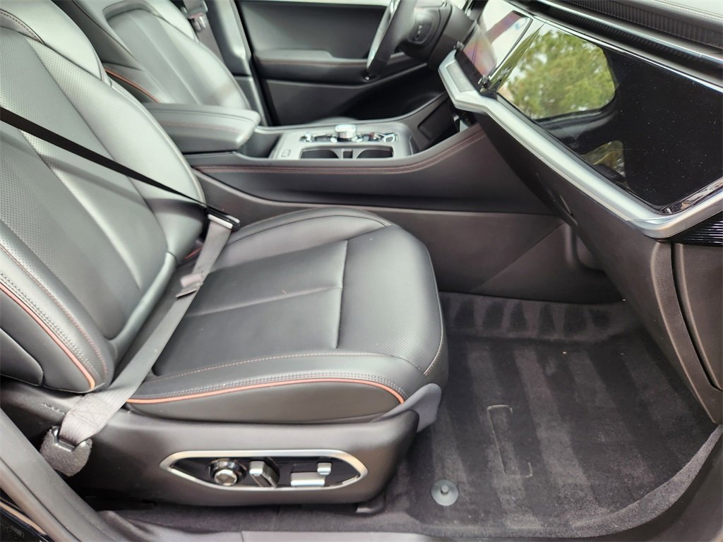 Used 2024 Jeep Wagoneer Launch Edition image 15