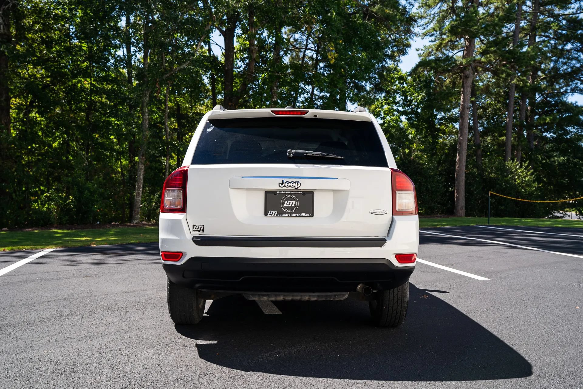 Used 2017 Jeep Compass Latitude FWD image 7