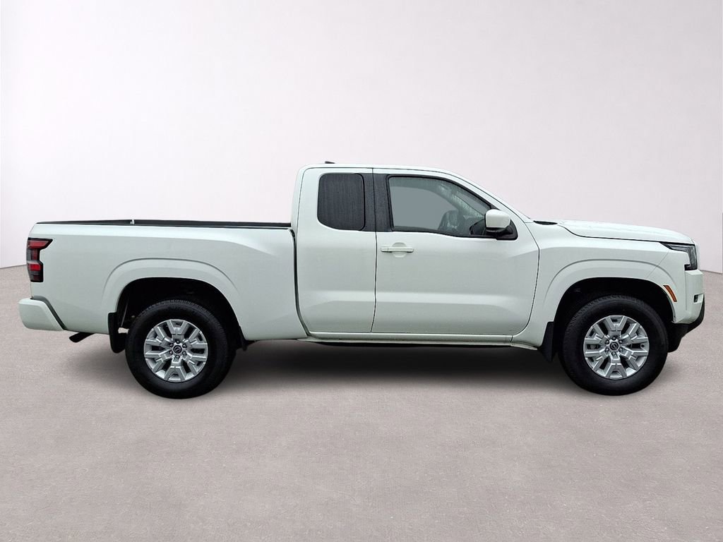Used 2023 Nissan Frontier SV w/ Tow Package image 8
