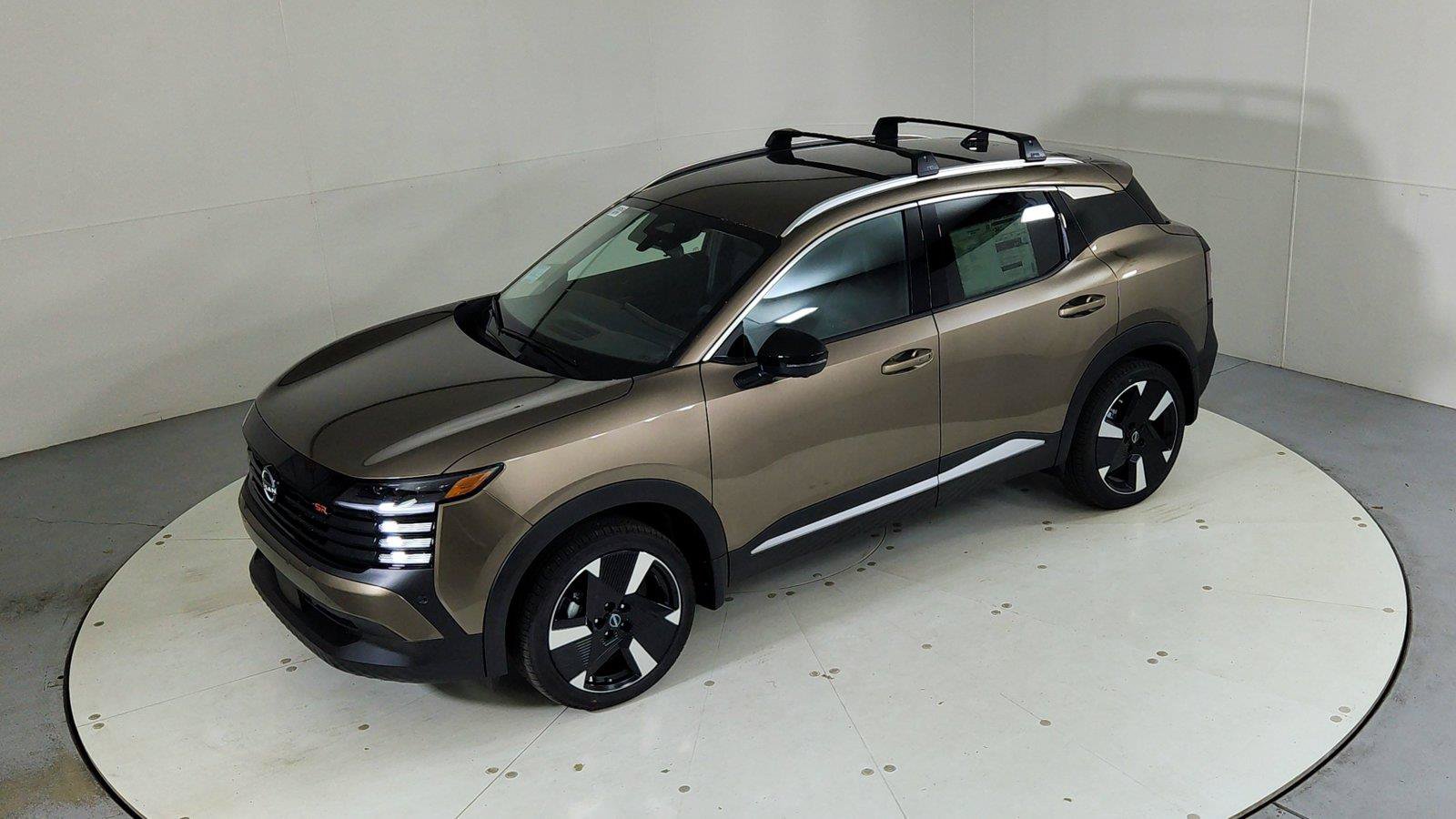 Used 2026 Nissan Kicks SR w/ Illumination Package AWD/4WD image 38