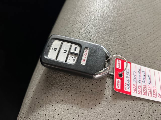 Used 2017 Honda Accord EX-L image 27