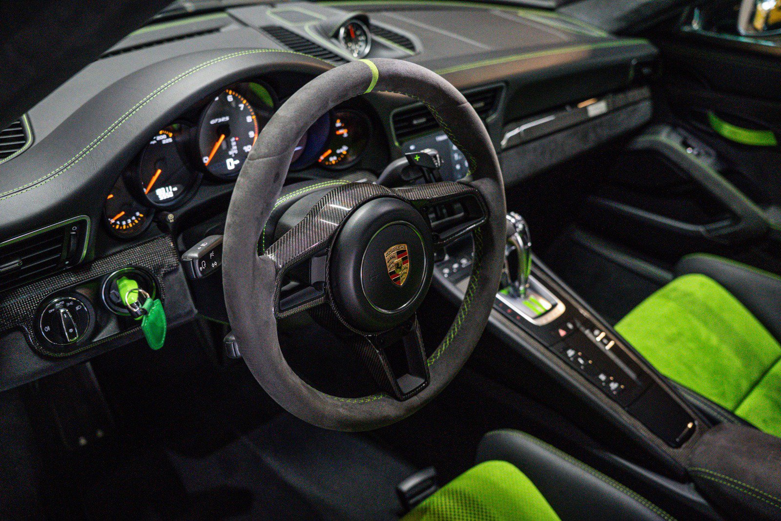 Used 2019 Porsche 911 GT3 RS w/ Weissach Package RWD image 6