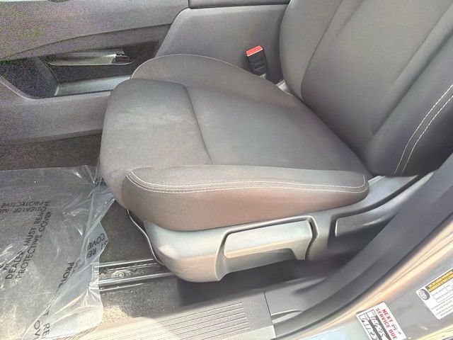 Used 2024 Nissan Rogue S AWD/4WD image 21