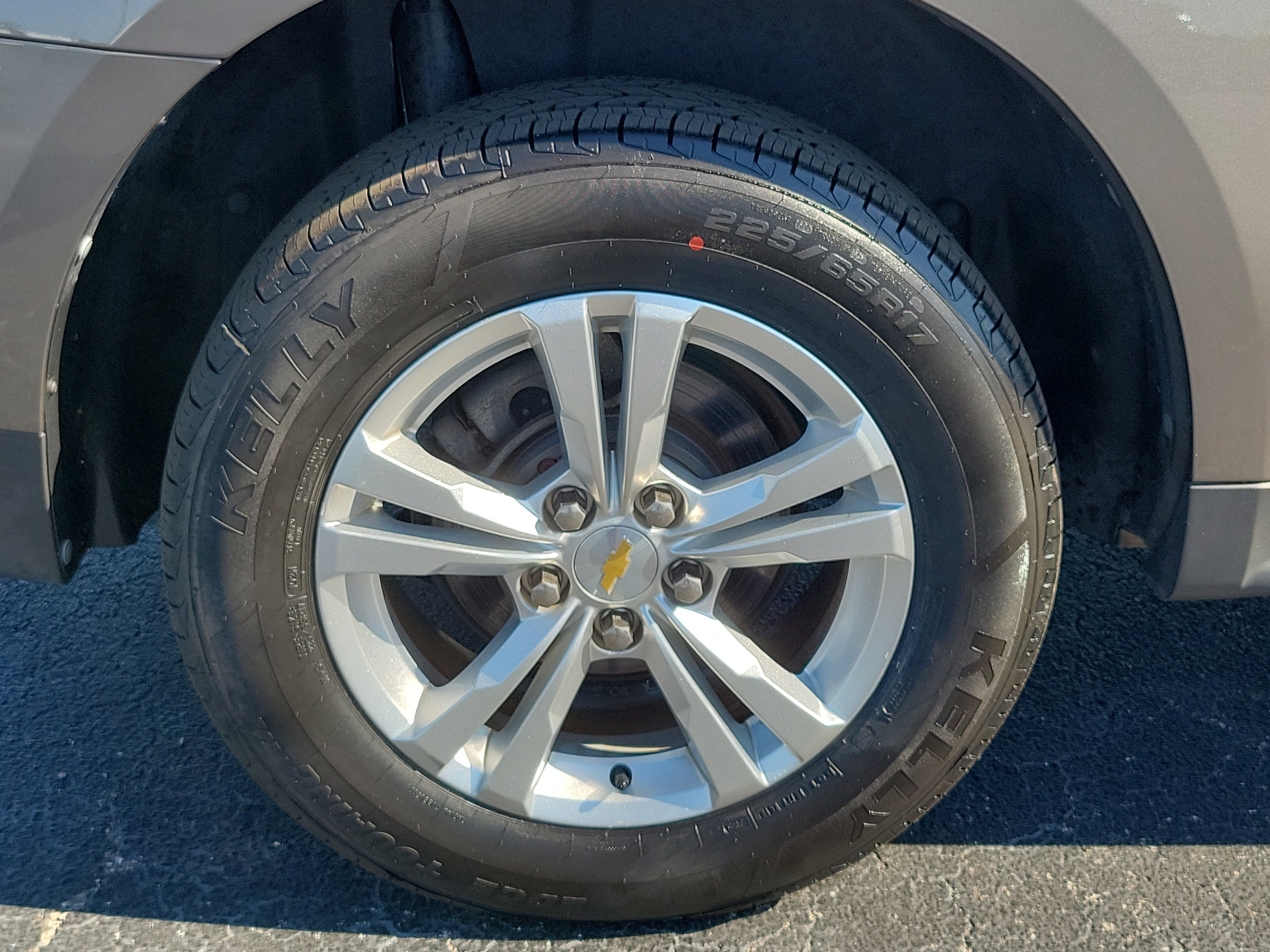 Used 2011 Chevrolet Equinox LTZ image 7