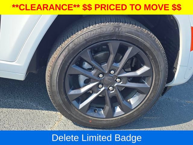 Used 2026 Jeep Grand Cherokee Limited AWD/4WD image 35