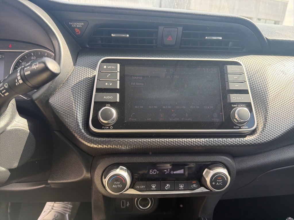 Used 2019 Nissan Kicks SV image 11