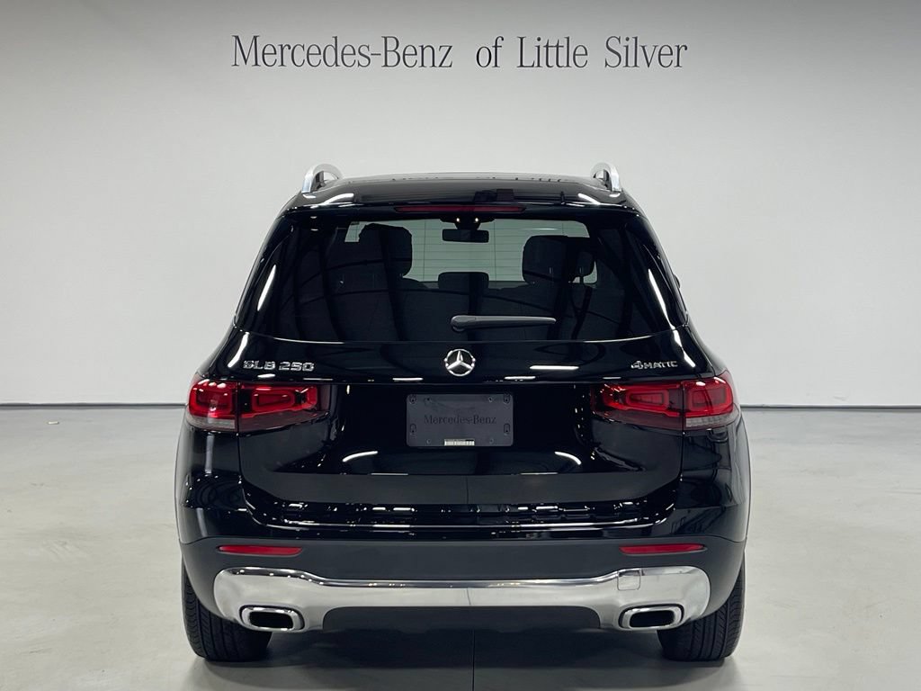 Certified 2022 Mercedes-Benz GLB 250 4MATIC image 4