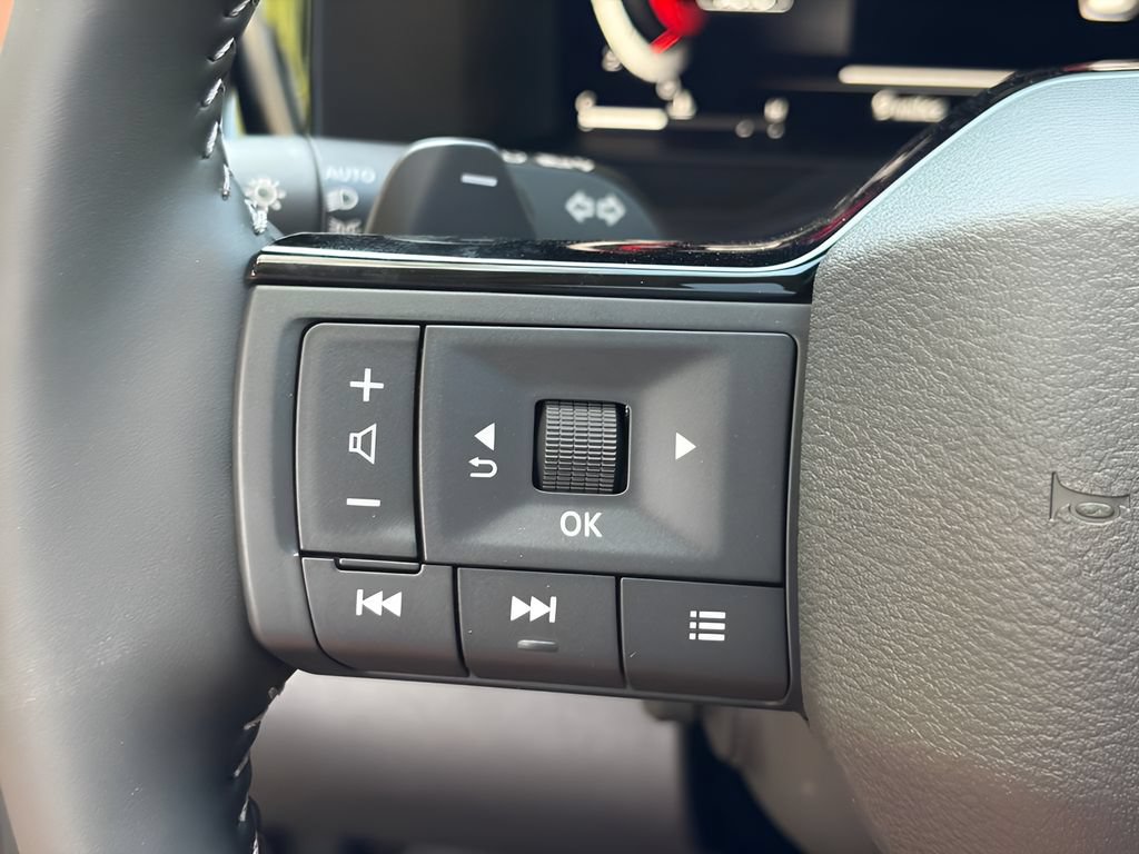 New 2026 Nissan Pathfinder Platinum AWD/4WD image 21