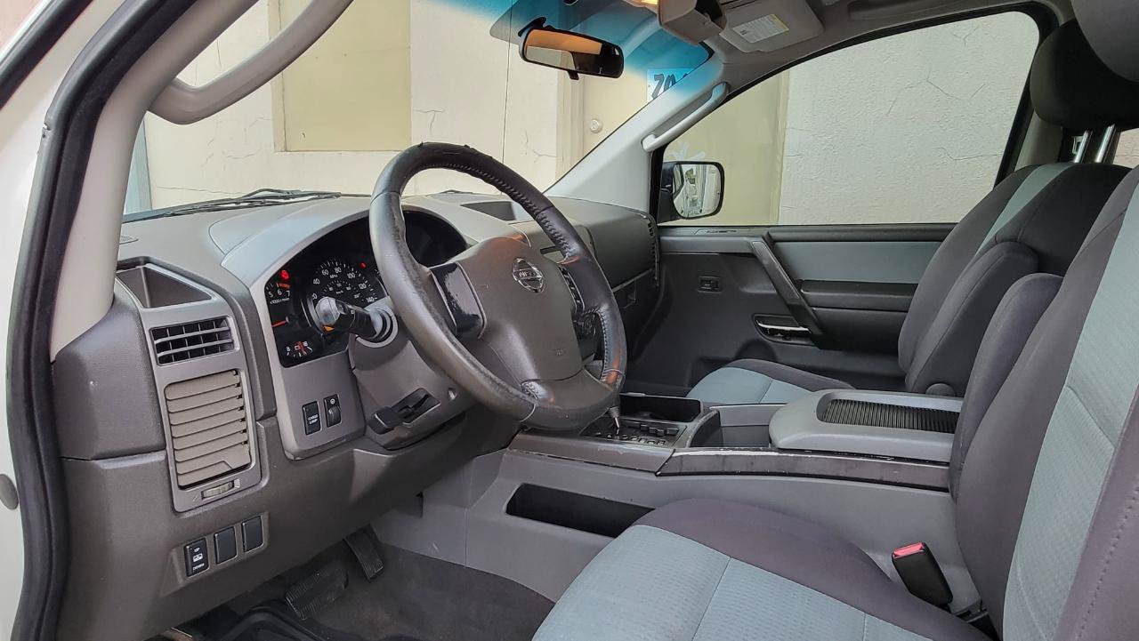 Used 2007 Nissan Titan SE RWD image 25
