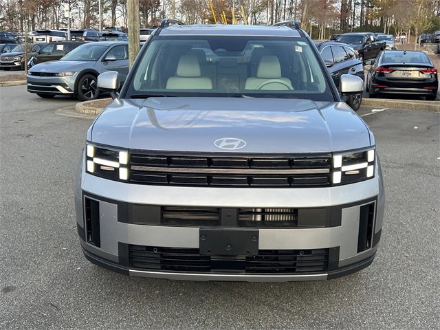 Used 2025 Hyundai Santa Fe Limited image 2