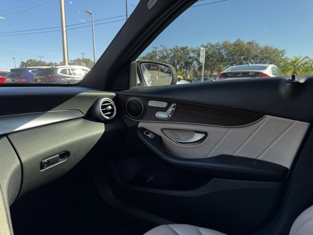 Used 2019 Mercedes-Benz C 300 Sedan image 29