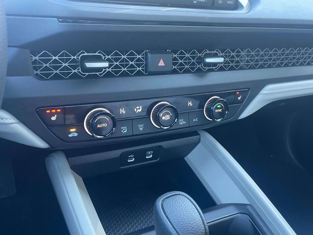 Certified 2024 Honda Accord EX image 28