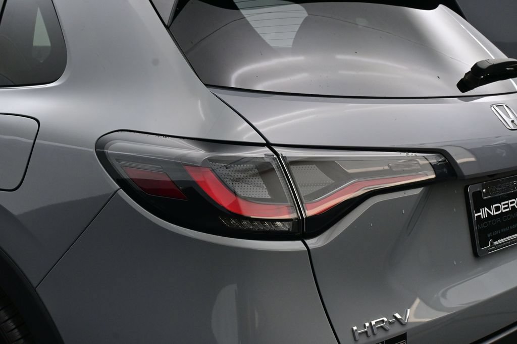 Used 2025 Honda HR-V Sport image 40