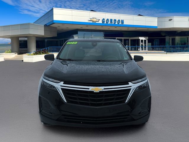 Used 2023 Chevrolet Equinox LS w/ LS Convenience Package image 2