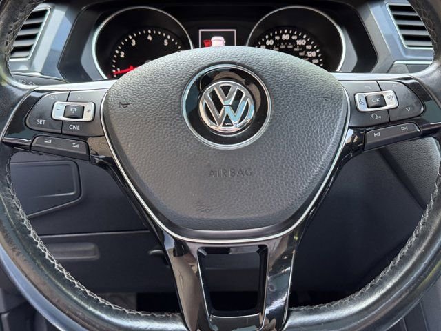 Used 2018 Volkswagen Tiguan SEL FWD image 6