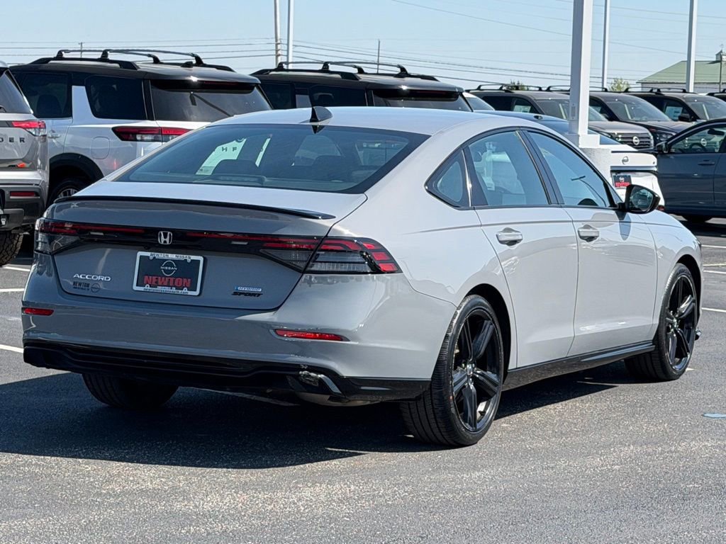 Used 2024 Honda Accord Sport image 5