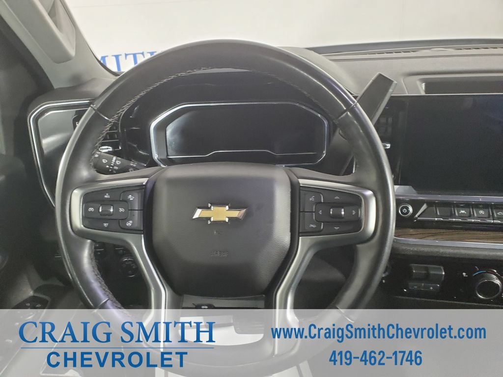 Used 2024 Chevrolet Silverado 1500 LT w/ Convenience Package II AWD/4WD image 17