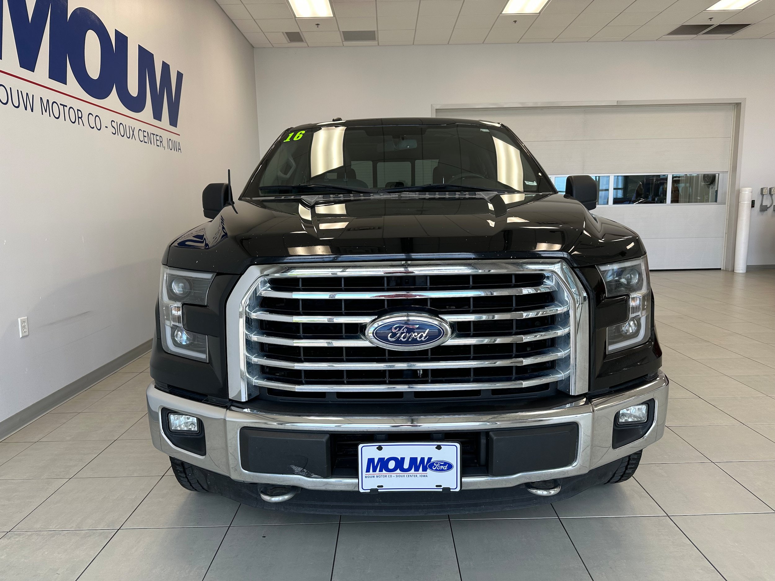 Used 2016 Ford F150 XLT w/ Equipment Group 302A Luxury AWD/4WD image 3