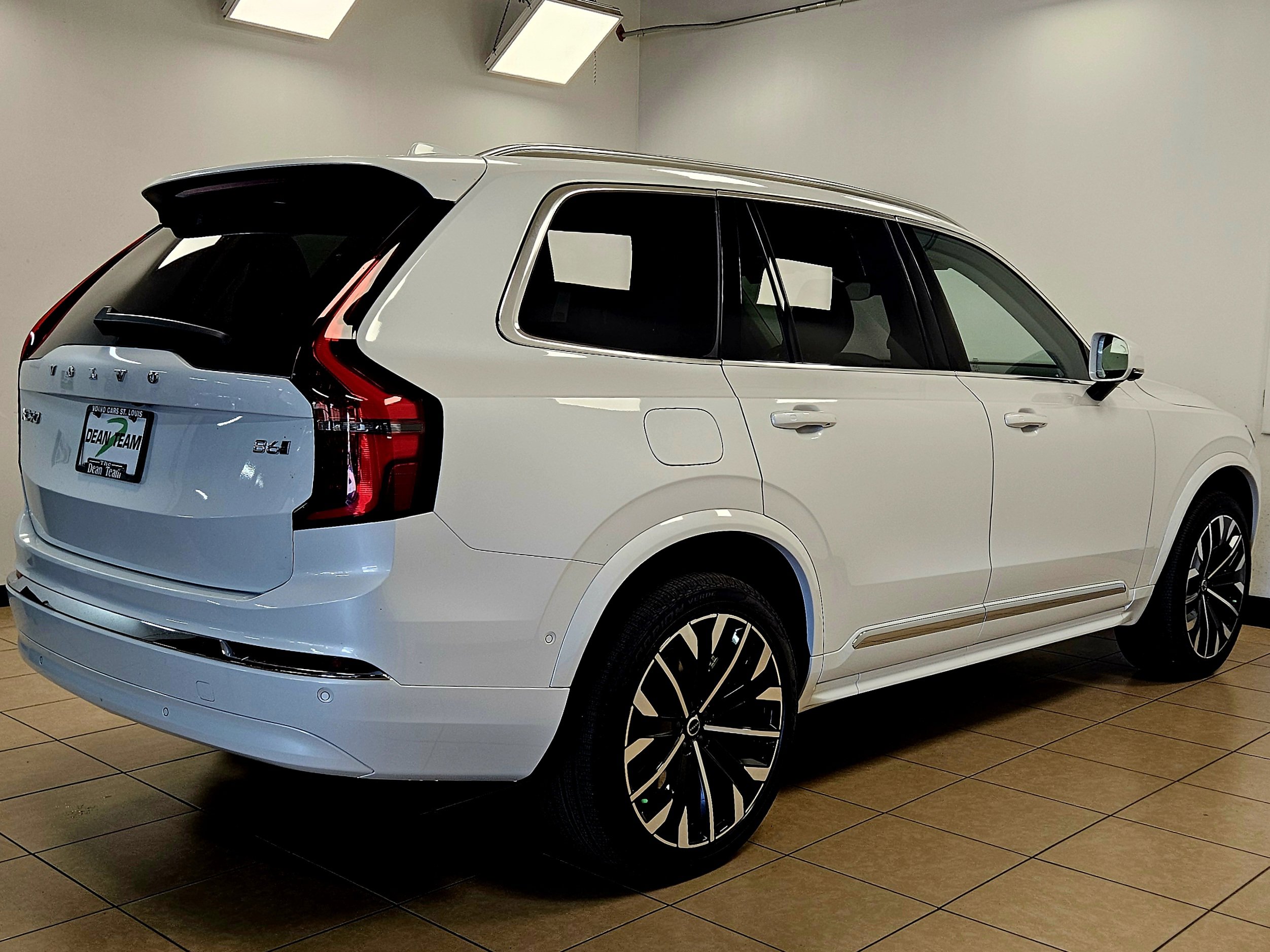New 2026 Volvo XC90 B6 Ultra image 5