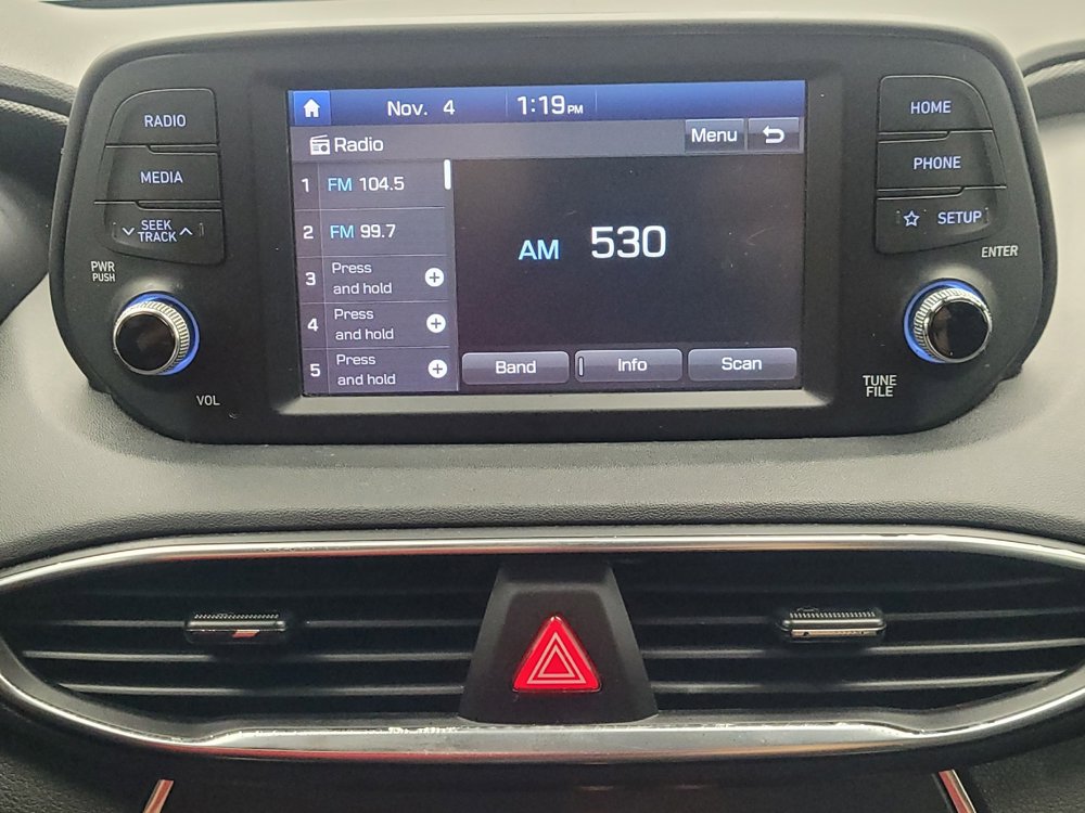 Used 2019 Hyundai Santa Fe SE image 25