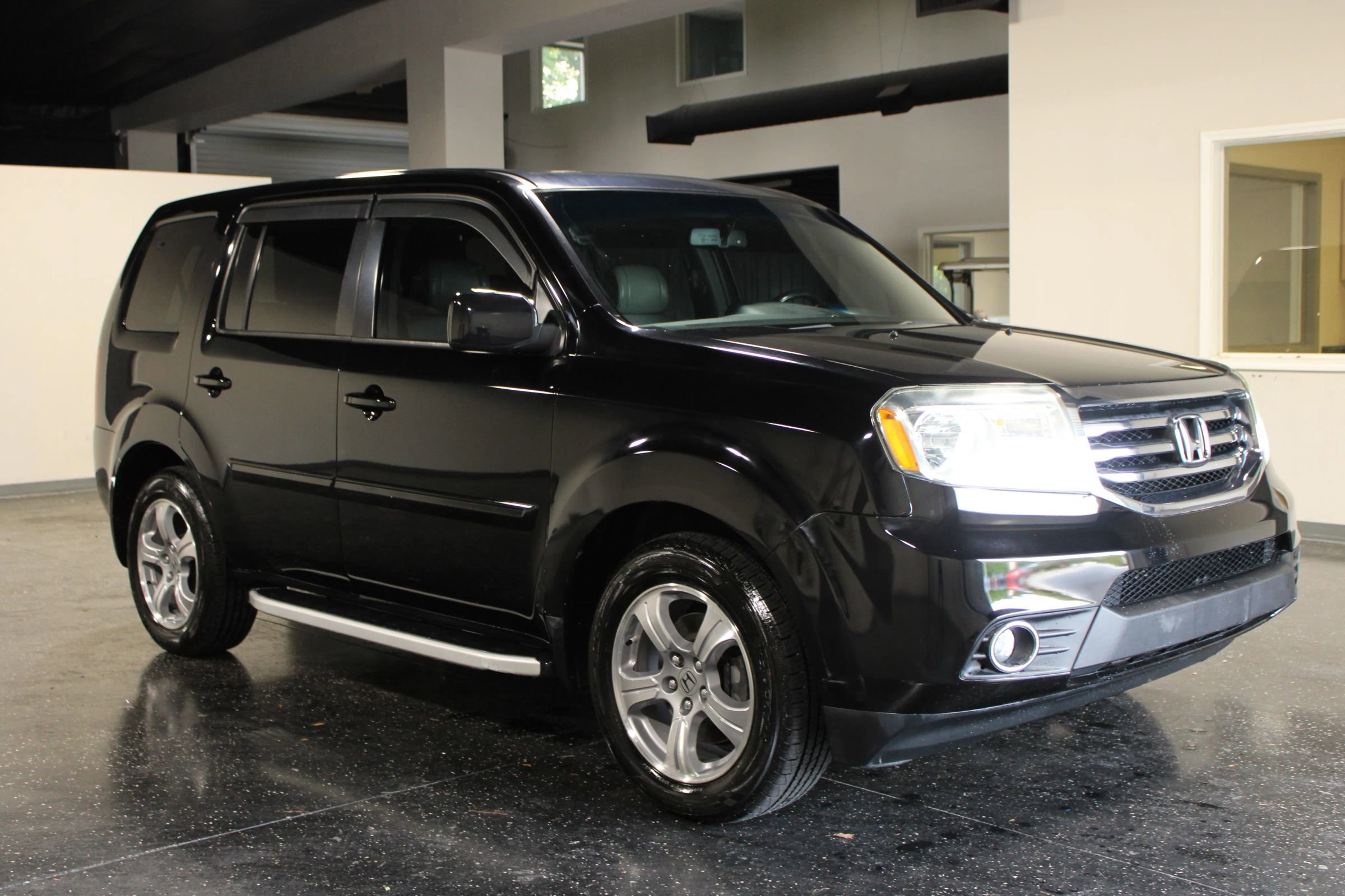 Used 2014 Honda Pilot EX-L image 2