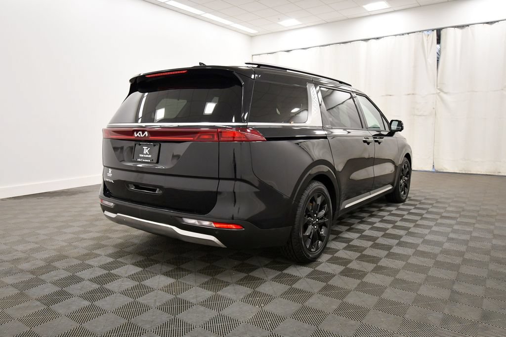 Certified 2023 Kia Carnival SX FWD image 8