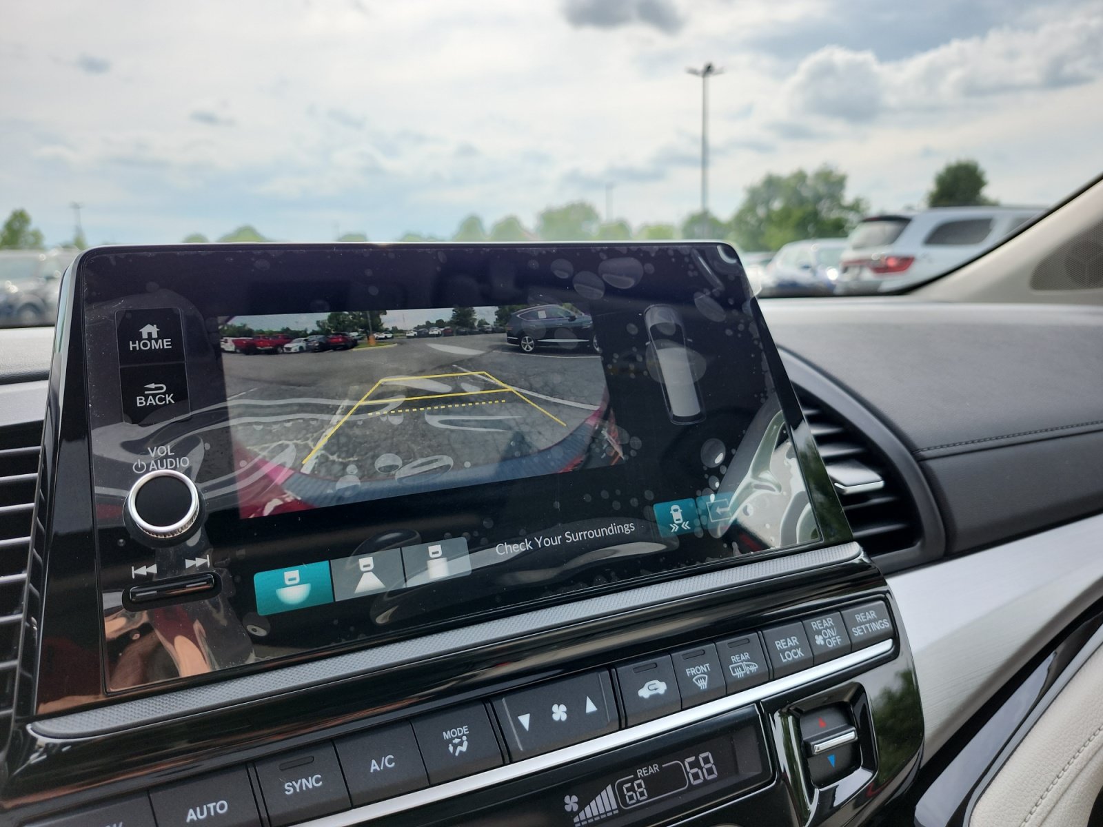 Used 2025 Honda Odyssey Touring image 21