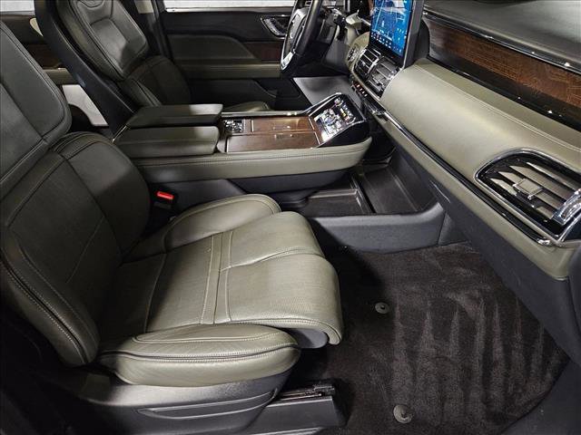 Used 2022 Lincoln Navigator Black Label image 22