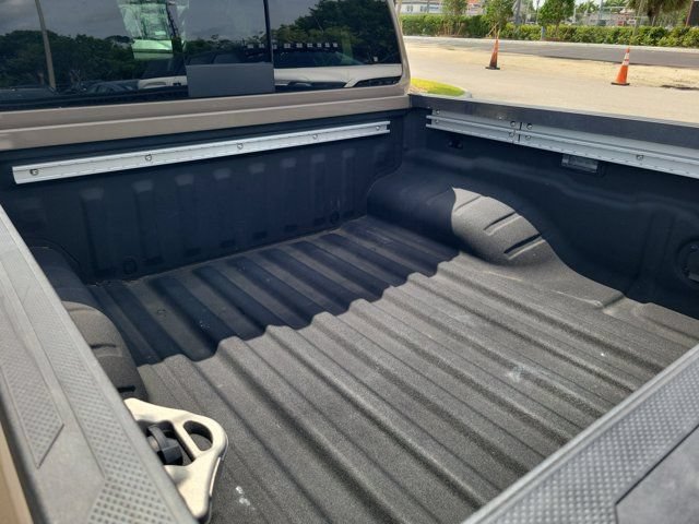 Certified 2024 Nissan Frontier Pro-X w/ Pro Premium Package RWD image 11