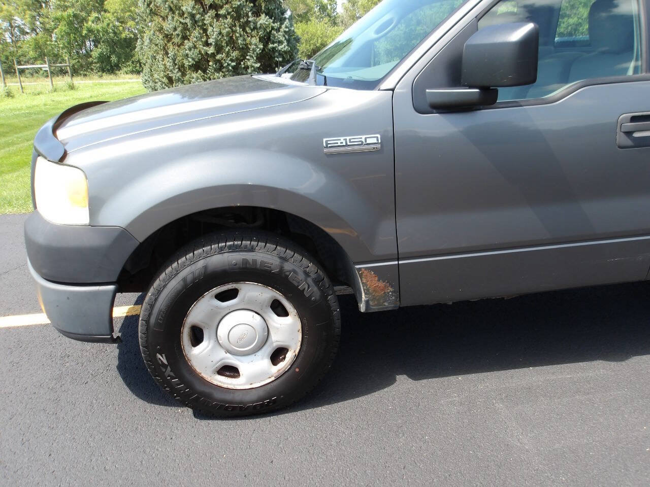 Used 2005 Ford F150 XL RWD image 25