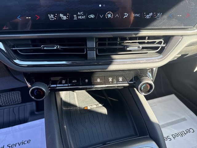 New 2025 Chevrolet Equinox EV RS image 16