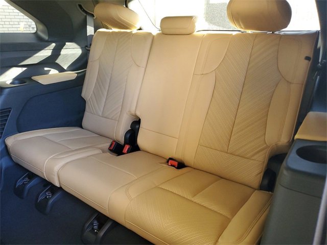 New 2025 Cadillac Escalade IQ Luxury 2 w/ LPO, Radiant Package image 27