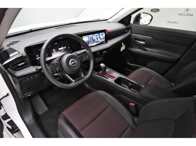 New 2027 Nissan Kicks SR w/ SR Premium Package FWD image 12