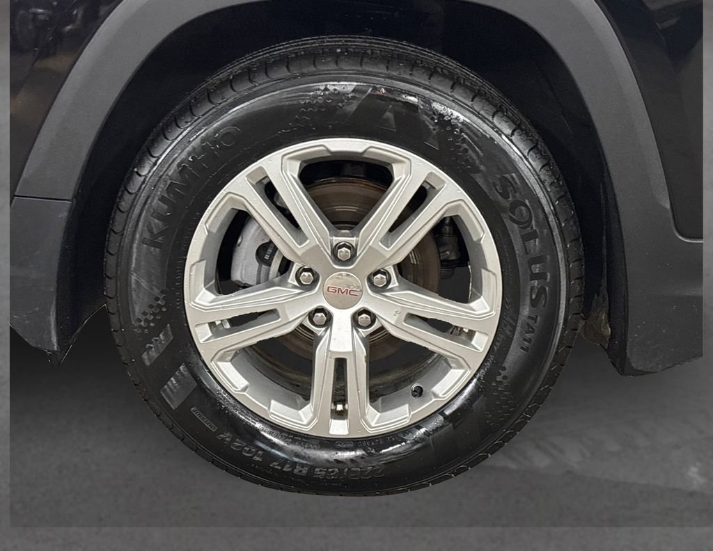 Used 2024 GMC Terrain SLE image 13
