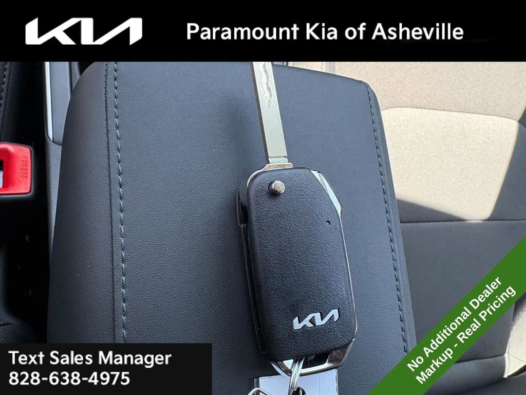 New 2026 Kia Niro LX FWD image 28