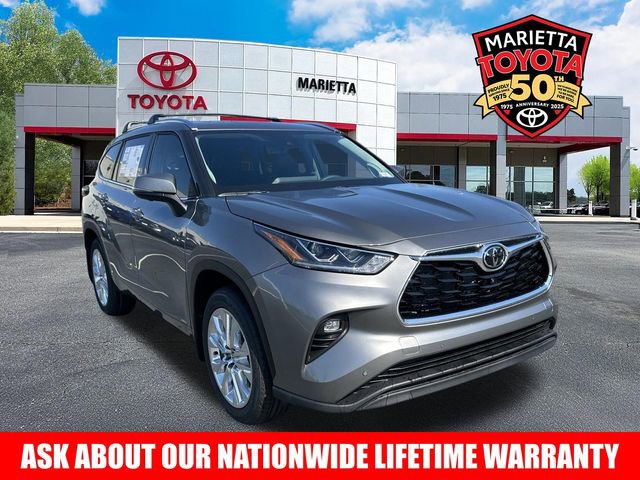 New 2026 Toyota Highlander Limited AWD/4WD image 1