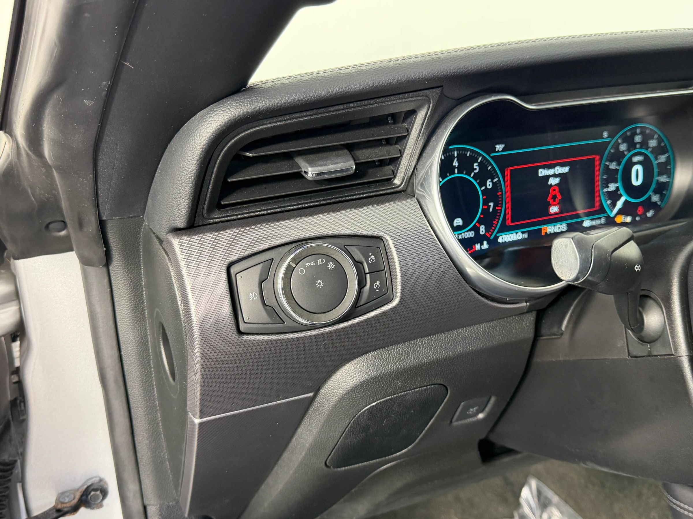 Used 2018 Ford Mustang Premium w/ Equipment Group 201A RWD image 33
