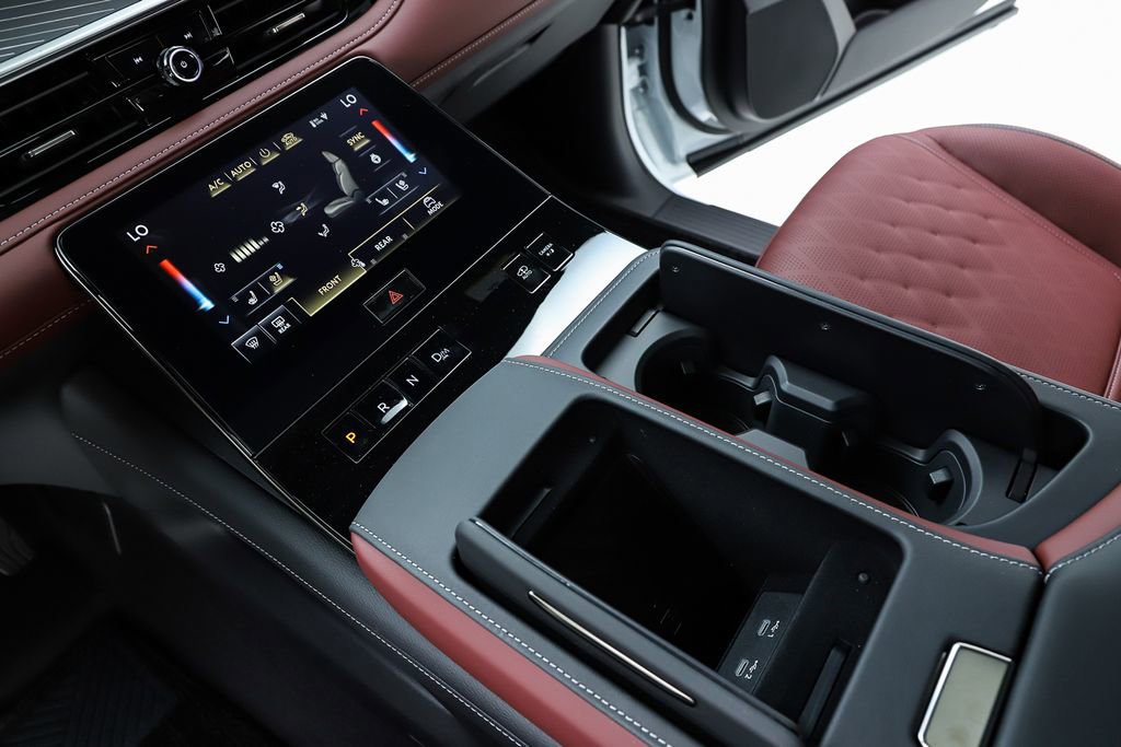 New 2026 INFINITI QX80 Autograph w/ Premium Cargo Package image 24