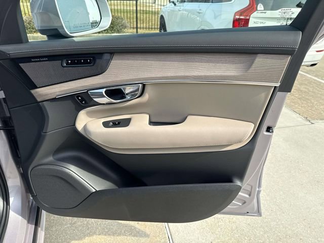 New 2026 Volvo XC90 B6 Ultra image 16