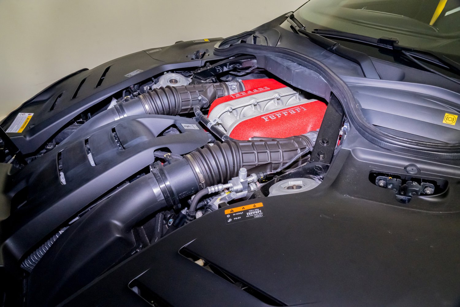 Used 2024 Ferrari Purosangue AWD/4WD image 40